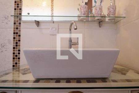 Casa à venda com 313m², 3 quartos e 2 vagas Casa à venda com 313m², 3 quartos e 2 vagasBanheiro da Suíte 1