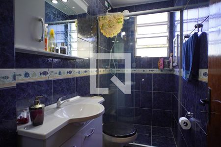 Banheiro de apartamento à venda com 1 quarto, 43m² em Rubem Berta, Porto Alegre