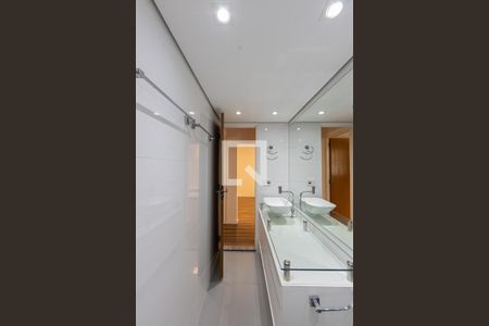 Apartamento à venda com 64m², 2 quartos e 1 vagaBanheiro Social