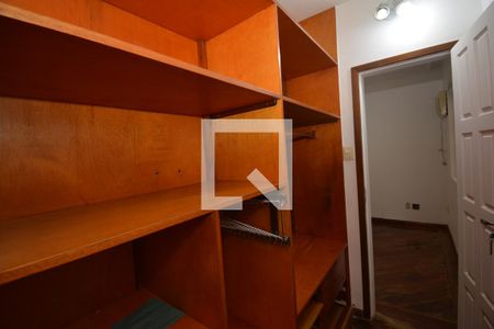 Casa à venda com 138m², 3 quartos e 3 vagasCloset da Suíte 1