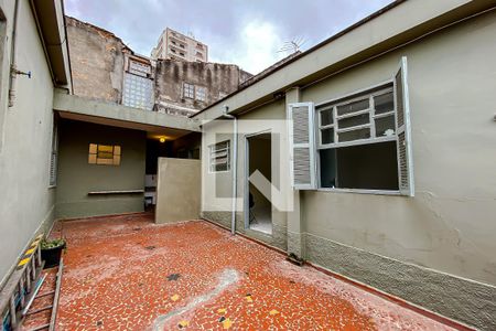 Casa para alugar com 60m², 1 quarto e sem vagaQuintal