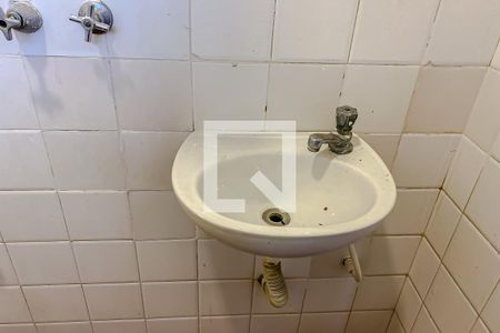 Casa para alugar com 60m², 1 quarto e sem vagaDetalhe Banheiro