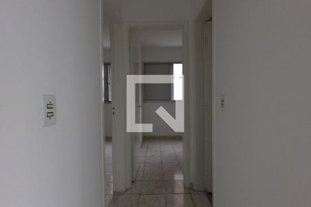 Corredor de apartamento à venda com 2 quartos, 67m² em Real Parque, São Paulo