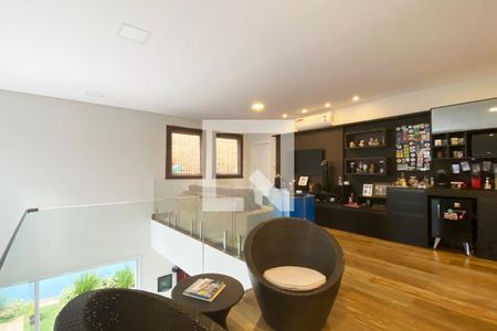 Casa de condomínio para alugar com 430m², 5 quartos e 6 vagasSala de TV