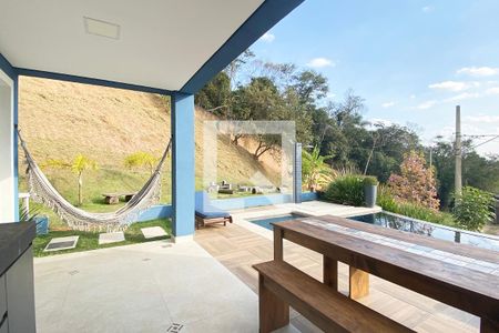 Casa de condomínio para alugar com 430m², 5 quartos e 6 vagasÁrea Externa