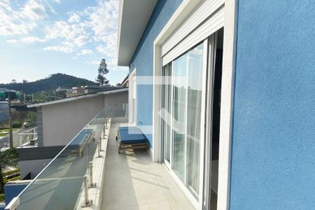 Casa de condomínio para alugar com 430m², 5 quartos e 6 vagasSacada