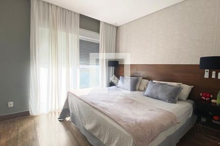 Casa de condomínio para alugar com 430m², 5 quartos e 6 vagasSuíte master