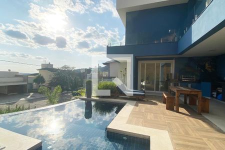 Casa de condomínio para alugar com 430m², 5 quartos e 6 vagasPiscina