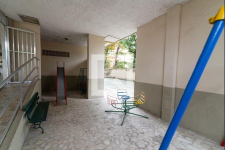 Apartamento para alugar com 70m², 2 quartos e 1 vaga Apartamento para alugar com 70m², 2 quartos e 1 vagaÁrea Comum - Playground