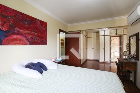 Apartamento à venda com 300m², 3 quartos e 5 vagasSuíte