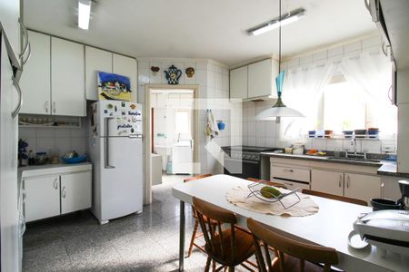 Apartamento à venda com 300m², 3 quartos e 5 vagasCozinha