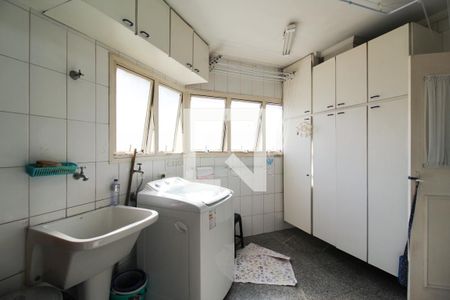 Apartamento à venda com 300m², 3 quartos e 5 vagasÁrea de Serviço