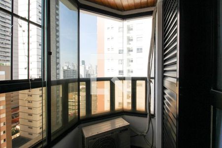 Apartamento à venda com 300m², 3 quartos e 5 vagasVaranda do Quarto 1