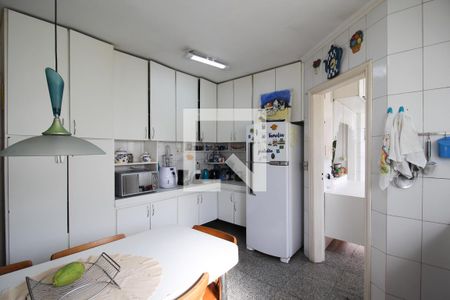 Apartamento à venda com 300m², 3 quartos e 5 vagasCozinha