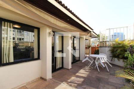 Apartamento à venda com 300m², 3 quartos e 5 vagasCobertura