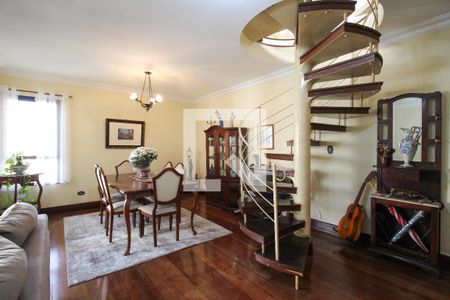 Apartamento à venda com 300m², 3 quartos e 5 vagasSala