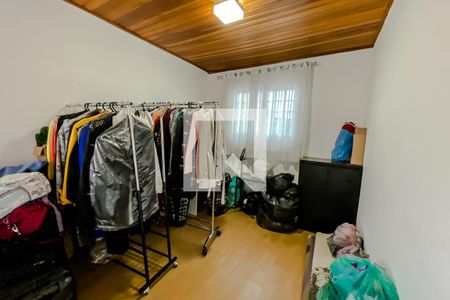 Casa à venda com 263m², 4 quartos e 4 vagas Casa à venda com 263m², 4 quartos e 4 vagasCloset do Quarto