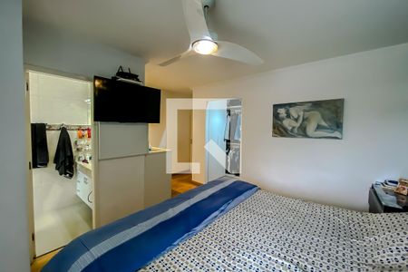 Casa à venda com 263m², 4 quartos e 4 vagas Casa à venda com 263m², 4 quartos e 4 vagasSuite 3