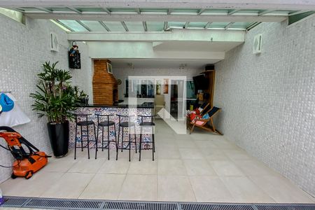 Casa à venda com 263m², 4 quartos e 4 vagas Casa à venda com 263m², 4 quartos e 4 vagasDetalhe Espaço Gourmet