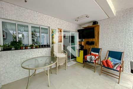 Casa à venda com 263m², 4 quartos e 4 vagas Casa à venda com 263m², 4 quartos e 4 vagasEspaço Gourmet