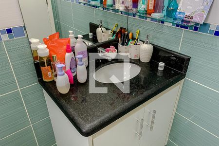 Casa à venda com 263m², 4 quartos e 4 vagas Casa à venda com 263m², 4 quartos e 4 vagasDetalhe Banheiro da Suite 3