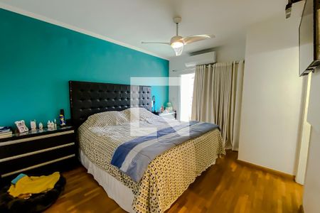 Casa à venda com 263m², 4 quartos e 4 vagas Casa à venda com 263m², 4 quartos e 4 vagasSuite 3