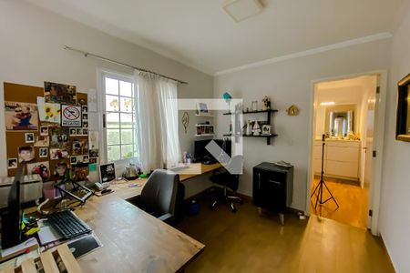 Casa à venda com 263m², 4 quartos e 4 vagas Casa à venda com 263m², 4 quartos e 4 vagasHall dos Quartos