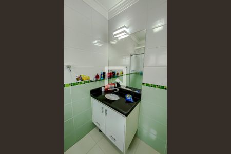 Casa à venda com 263m², 4 quartos e 4 vagas Casa à venda com 263m², 4 quartos e 4 vagasBanheiro da Suite 2