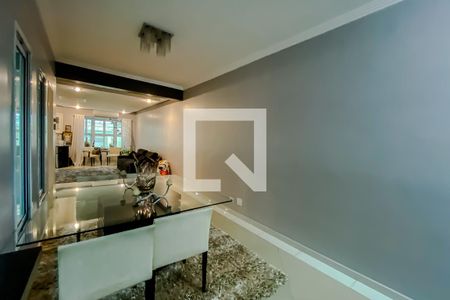 Sala de casa à venda com 4 quartos, 263m² em Vila Bertioga, São Paulo