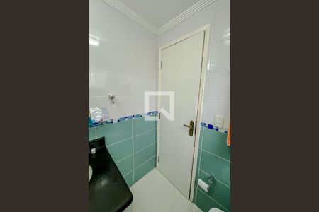 Casa à venda com 263m², 4 quartos e 4 vagas Casa à venda com 263m², 4 quartos e 4 vagasBanheiro da Suite 2