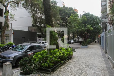 Apartamento à venda com 70m², 2 quartos e 1 vagaVista da Rua