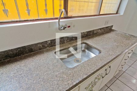 Casa para alugar com 200m², 4 quartos e 2 vagasCozinha