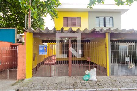 Casa para alugar com 200m², 4 quartos e 2 vagasFachada