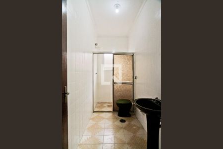 Casa para alugar com 200m², 4 quartos e 2 vagasBanheiro