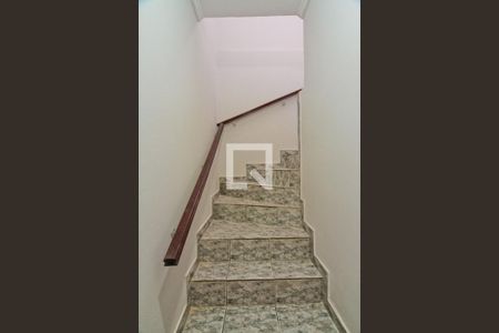 Escada de casa para alugar com 4 quartos, 200m² em Brasilândia, São Paulo