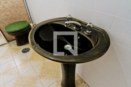 Casa para alugar com 200m², 4 quartos e 2 vagasBanheiro