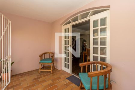 Casa à venda com 280m², 3 quartos e 2 vagasvaranda