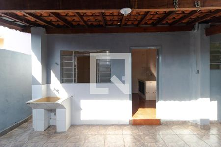 Casa à venda com 80m², 2 quartos e 2 vagasÁrea de Serviço