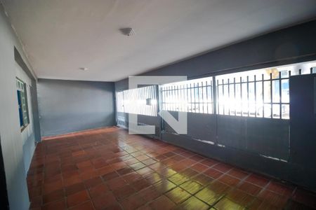 Casa à venda com 80m², 2 quartos e 2 vagasGaragem