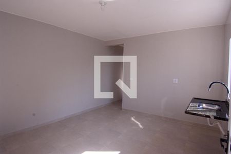 Sala/Cozinha de casa para alugar com 2 quartos, 60m² em Jardim Vila Carrão, São Paulo