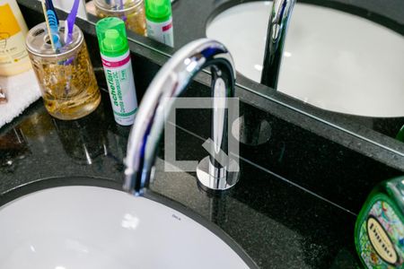 Apartamento à venda com 65m², 2 quartos e 1 vaga Apartamento à venda com 65m², 2 quartos e 1 vagaBanheiro