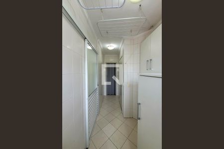 Apartamento à venda com 105m², 3 quartos e 2 vagas Apartamento à venda com 105m², 3 quartos e 2 vagasÁrea de Serviço
