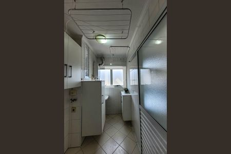 Apartamento à venda com 105m², 3 quartos e 2 vagas Apartamento à venda com 105m², 3 quartos e 2 vagasÁrea de Serviço