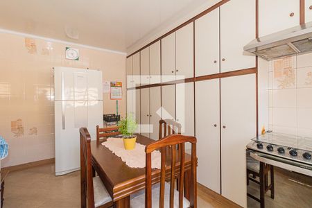 Casa à venda com 222m², 3 quartos e 3 vagasCozinha