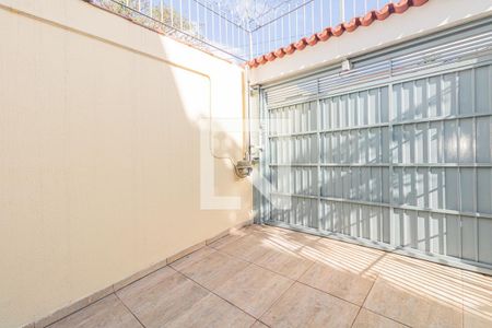 Casa à venda com 222m², 3 quartos e 3 vagasQuintal e Garagem