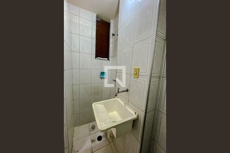 Studio para alugar com 22m², 1 quarto e sem vaga Studio para alugar com 22m², 1 quarto e sem vagaLavanderia e Banheiro