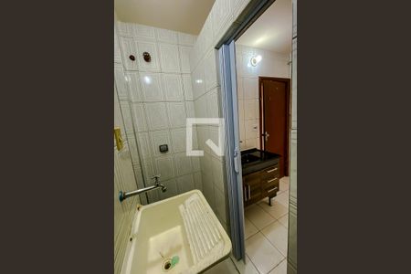 Lavanderia e Banheiro de kitnet/studio para alugar com 1 quarto, 22m² em Brás, São Paulo
