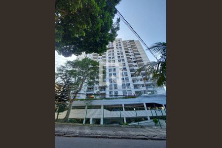 Apartamento à venda com 64m², 2 quartos e 1 vaga Apartamento à venda com 64m², 2 quartos e 1 vagaFachada