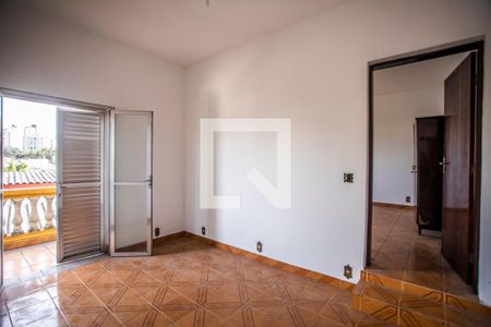 Casa à venda com 300m², 3 quartos e 2 vagasEdicola - Quarto 1