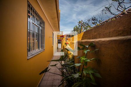 Casa à venda com 300m², 3 quartos e 2 vagasCorredor - externo